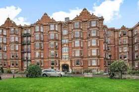 4 bedroom Flat for s...